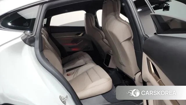 Porsche Taycan 2021 Белый из Кореи, фото 3