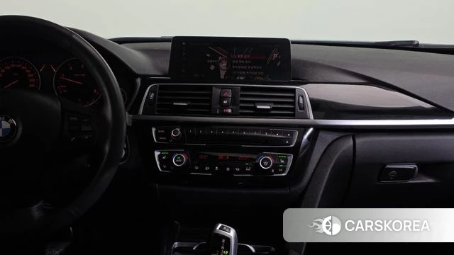 BMW 3 Series (F30) 2018 Серый из Кореи, фото 3