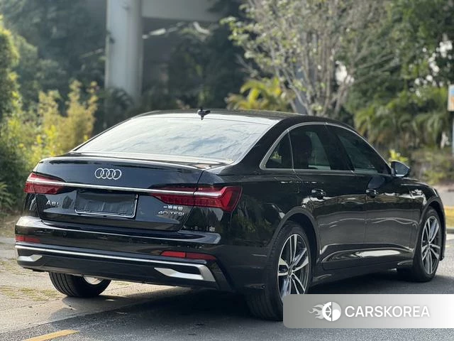 Audi A6L 2023 Черный из Китая, фото 3