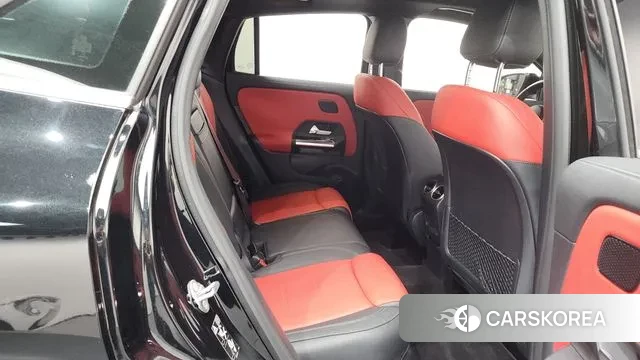 Mercedes-Benz GLA - Class H247 2023 Черный из Кореи, фото 3