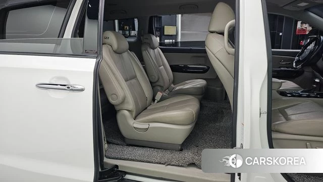 Kia The New Carnival 2019 Белый из Кореи, фото 3