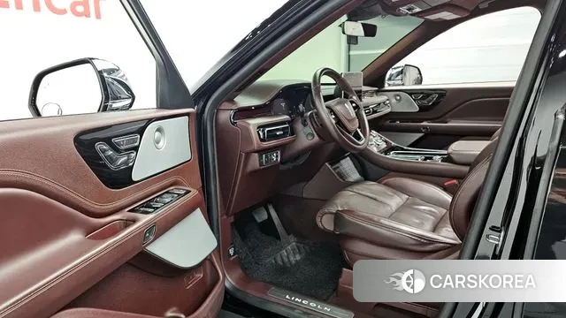 Lincoln Aviator 2nd generation 2021 Черный из Кореи, фото 3