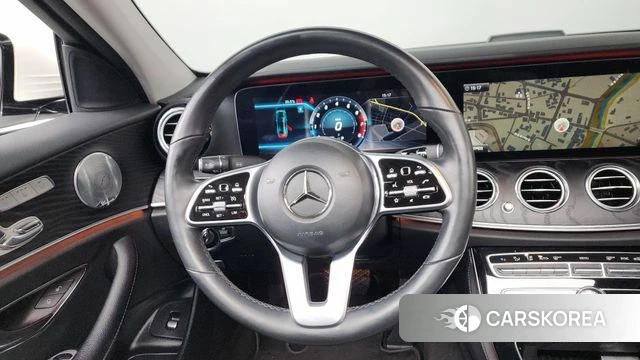 Mercedes-Benz E-Class W213 2019 Белый из Кореи, фото 3