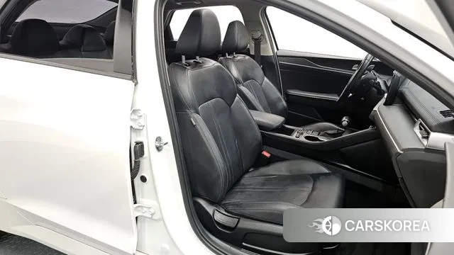 Kia K5 3rd generation 2021 Белый из Кореи, фото 3