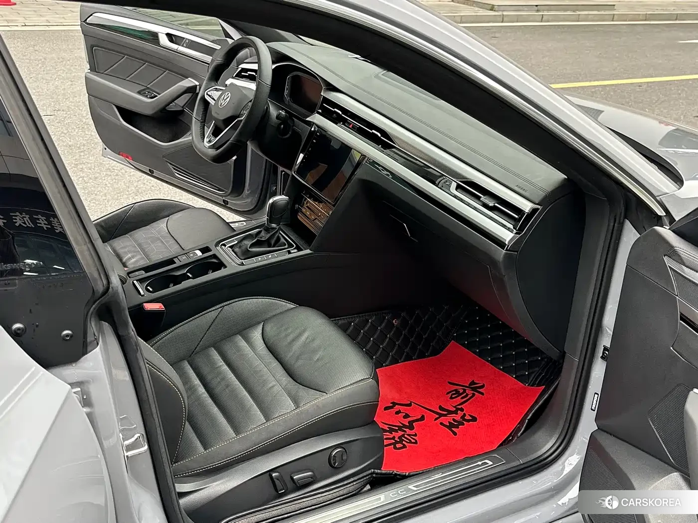 Volkswagen FAW-Volkswagen CC 2023 Silver/gray из Китая, фото 3