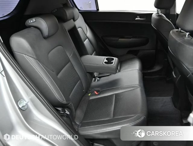 Kia Sportage The Bold 2021 Серый из Кореи, фото 3