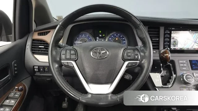 Toyota Sienna 2018 Серый из Кореи, фото 3