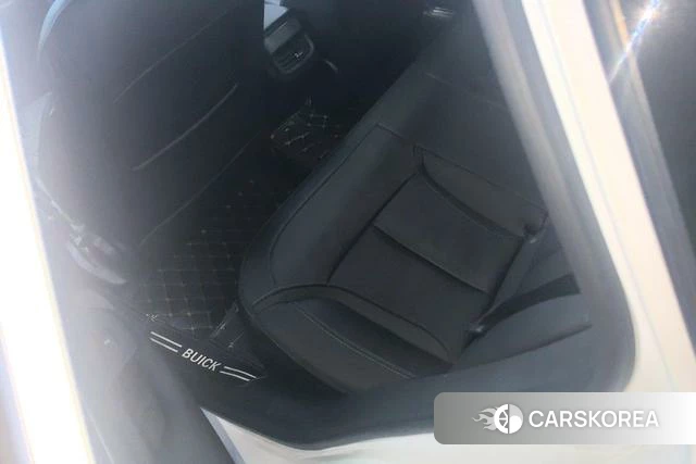 Buick Yinglang 2018 Белый из Китая, фото 3