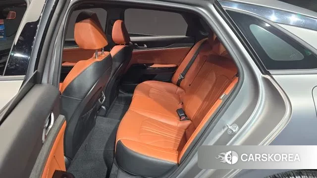 Kia The New K5 3rd generation 2024 Серебряный из Кореи, фото 3