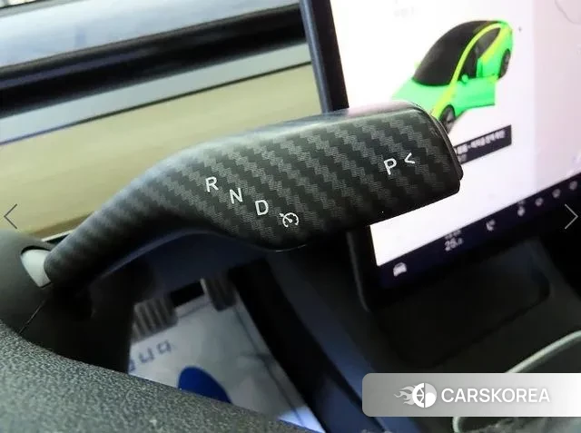 Tesla Model 3 2021 Серебристо-серый из Кореи, фото 3