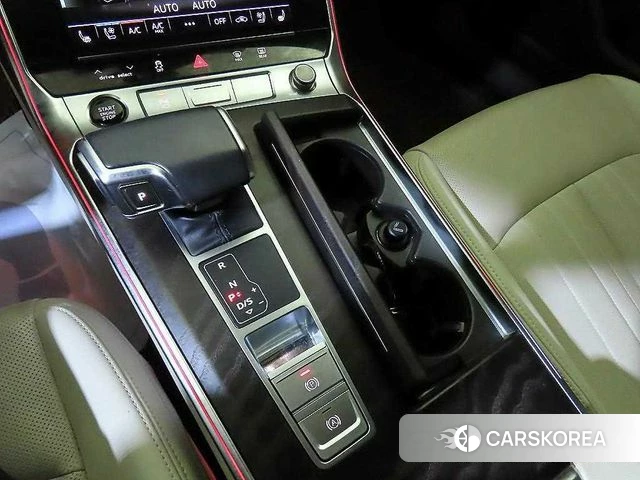 Audi A6 (C8) 2023 Белый из Кореи, фото 3