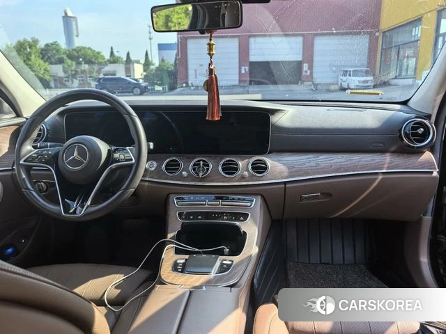 Mercedes-Benz E-class 2022 Черный из Китая, фото 3