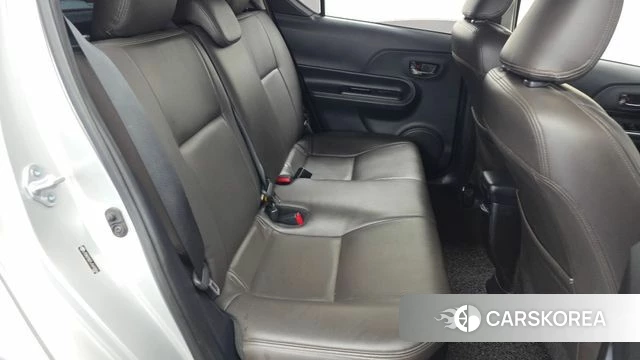 Toyota Prius C 2018 Серебряный из Кореи, фото 3