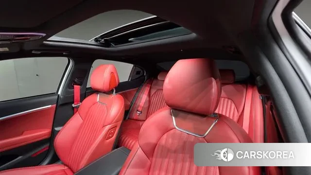 Genesis The New G70 2023 Белый из Кореи, фото 3