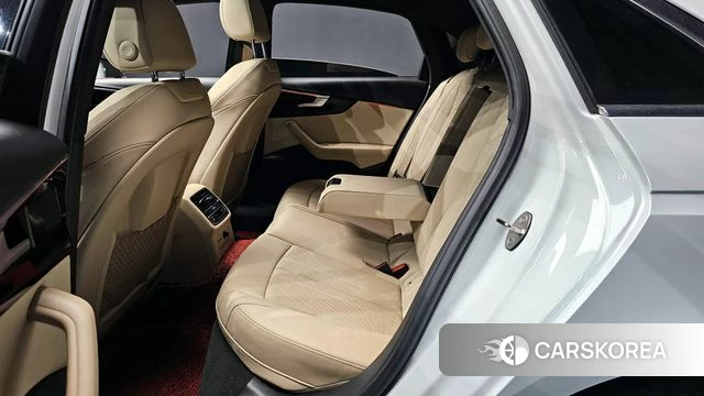 Audi A4 (B9) 2021 Белый из Кореи, фото 3