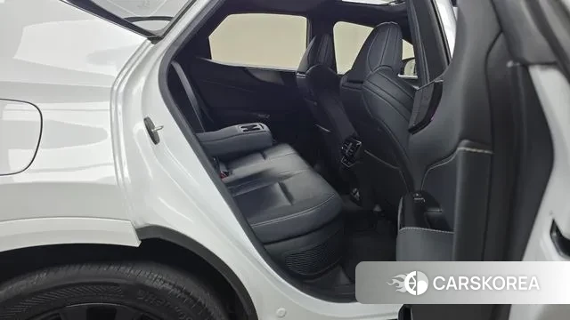 Lexus NX450h + 2nd generation 2022 Белый из Кореи, фото 3