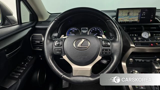 Lexus NX300h 2018 Серебристо-серый из Кореи, фото 3