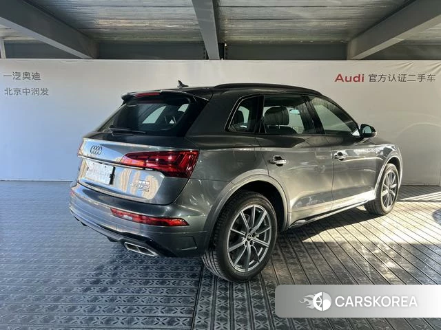 Audi Q5L 2023 Темно-серый из Китая, фото 3