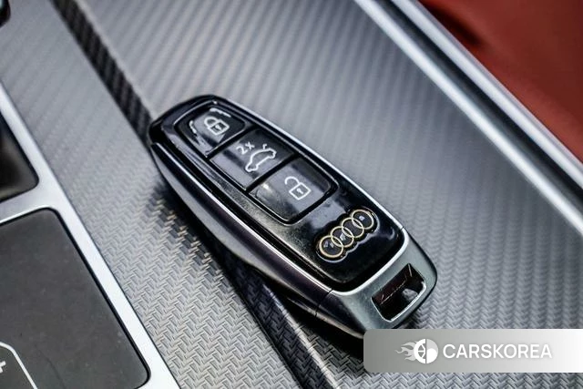 Audi A7L 2024 Черный из Китая, фото 3