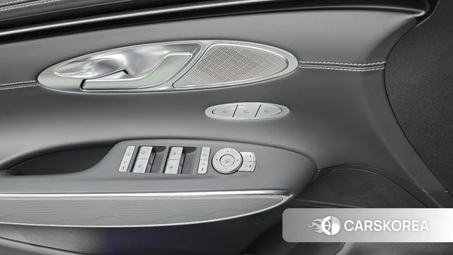 Genesis GV70 2022 Белый из Кореи, фото 3