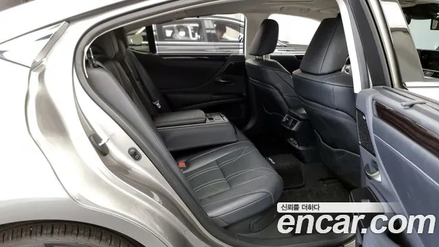 Lexus ES300h 7th generation id 2713595 из Кореи 3