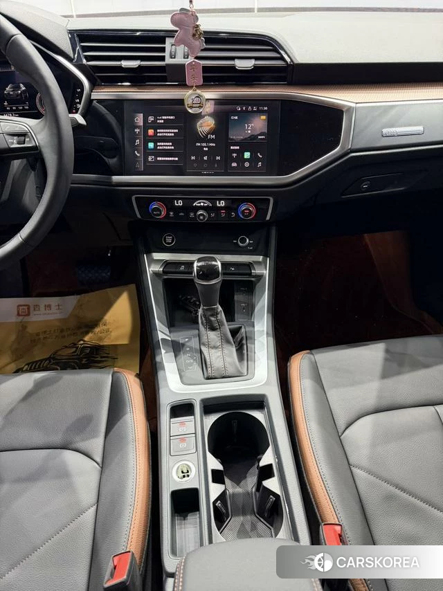 Audi Q3 2022 Темно-серый из Китая, фото 3
