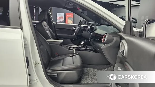 Chevrolet (GM Daewoo) Trax Crossover 2025 Белый из Кореи, фото 3