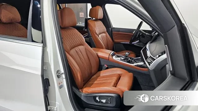 BMW X7 (G07) 2021 Белый из Кореи, фото 3