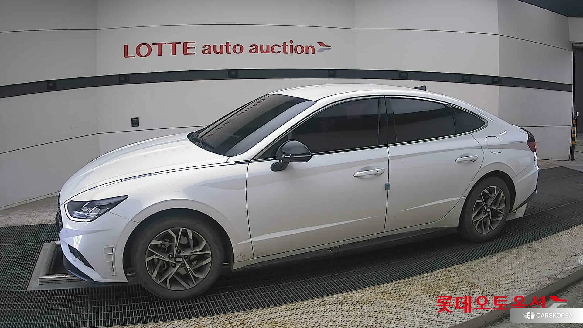 Hyundai Sonata 2023 Serenity White Pearl (Optional addition) из Кореи, фото 3