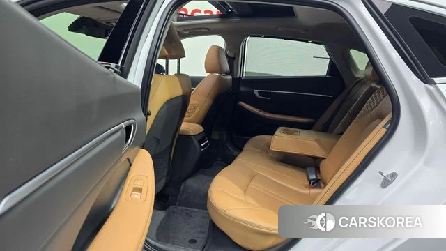 Hyundai Sonata D Edge Hybrid (DN8) 2025 Белый из Кореи, фото 3