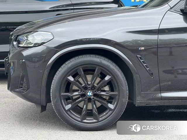 BMW X3 2022 Темно-серый из Китая, фото 3