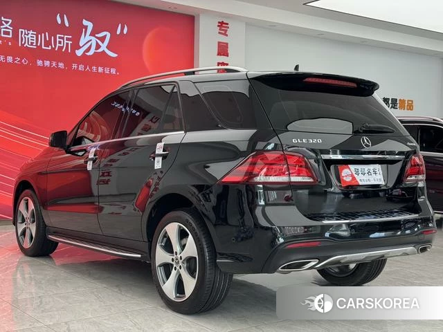 Mercedes-Benz GLE (import) 2019 Черный из Китая, фото 3