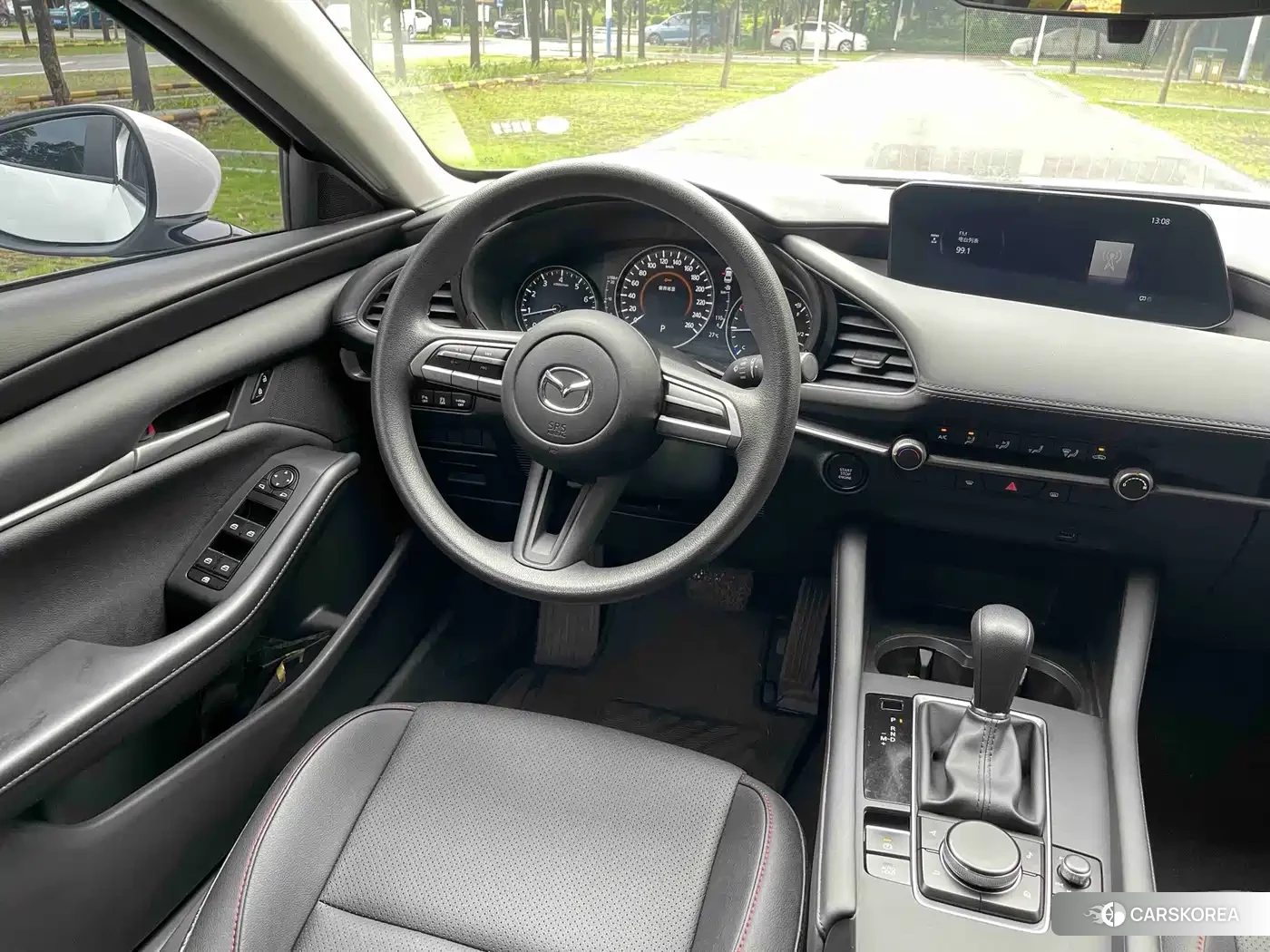Mazda 3 2023 Белый из Китая, фото 3