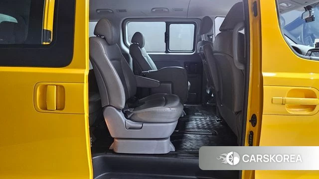 Hyundai The New Grand Starex 2021 Желтый из Кореи, фото 3