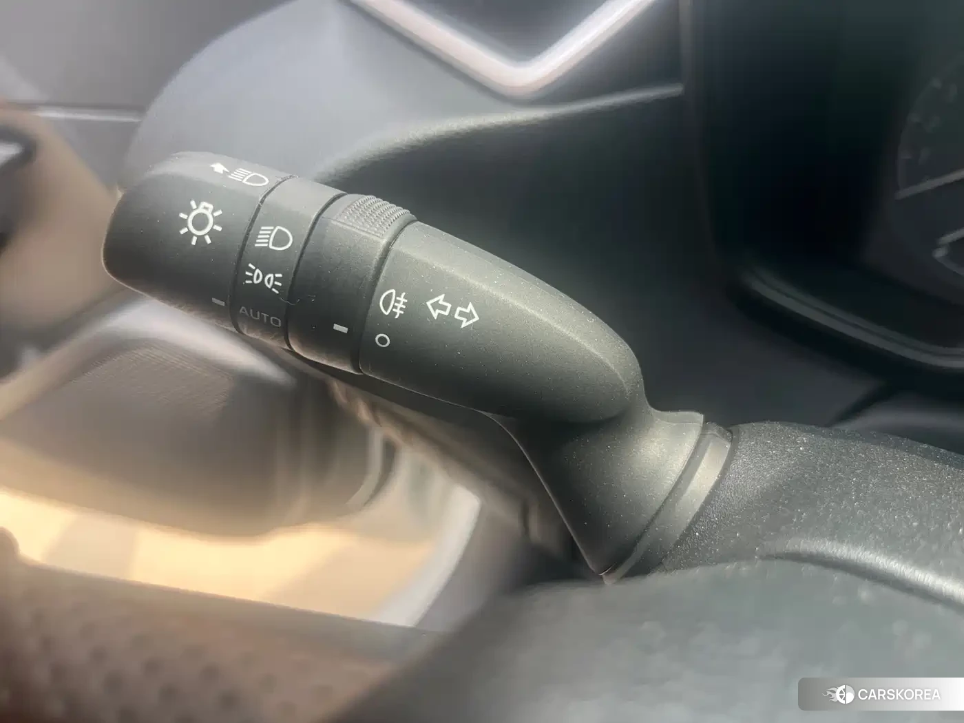 Toyota Levin 2023 Белый из Китая, фото 3
