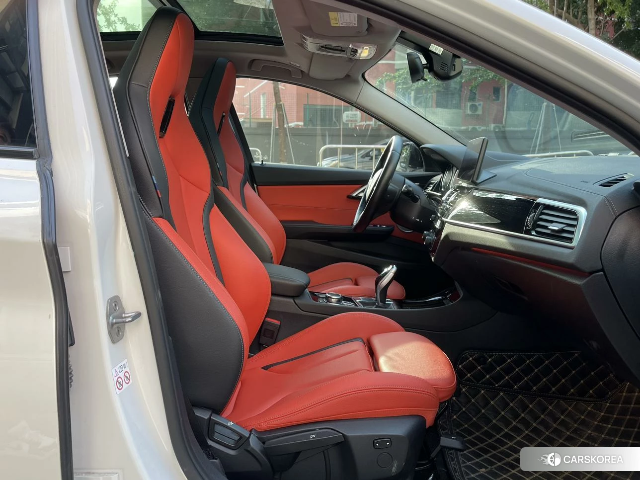 BMW 1 series 2020 Белый из Китая, фото 3