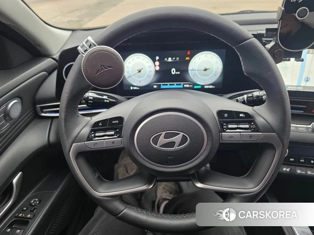 Hyundai The New Avante (CN7) 2023 Белый из Кореи, фото 3