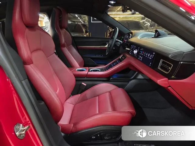 Porsche Taycan 2021 Красный из Кореи, фото 3