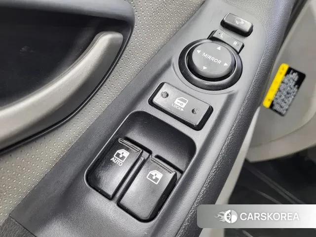 Hyundai The New Grand Starex 2019 Серебристо-серый из Кореи, фото 3