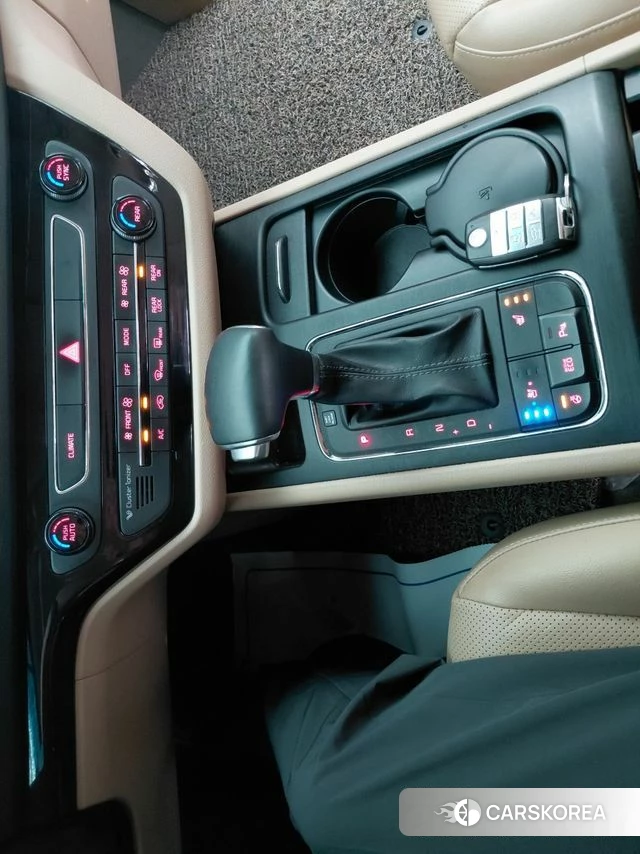 Kia All New Carnival 2018 Белый из Кореи, фото 3