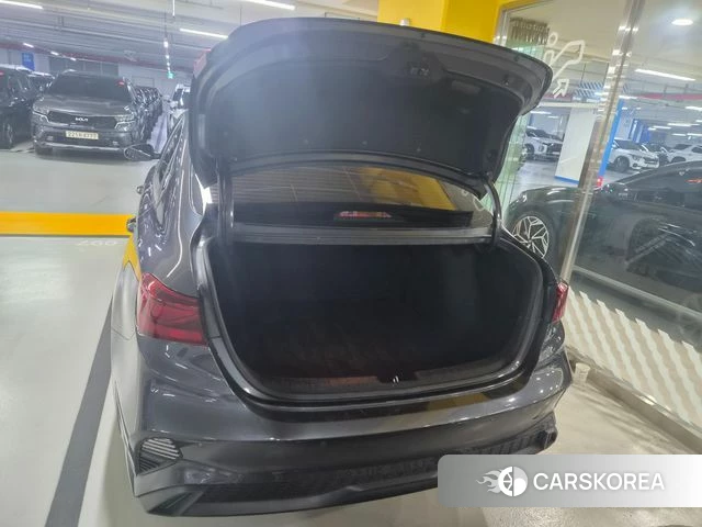 Kia The New K3 2nd generation 2022 Серый из Кореи, фото 3