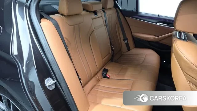 BMW 5 Series (G30) 2022 Серый из Кореи, фото 3