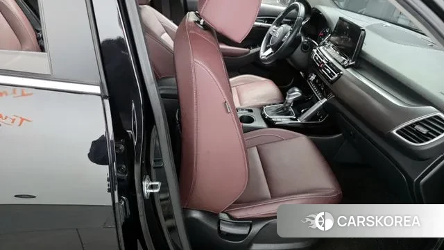 Kia Seltos 2021 Черный из Кореи, фото 3