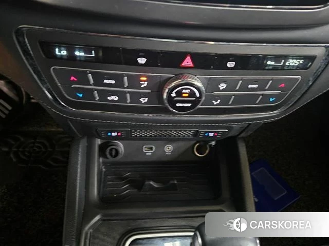 Ssangyong Rexton Sports Cannes 2019 Красный из Кореи, фото 3