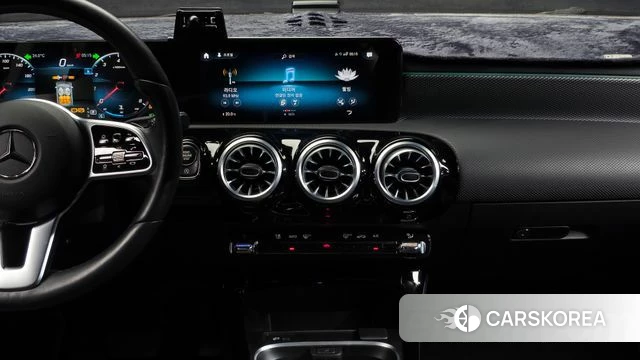 Mercedes-Benz A-Class W177 2022 Белый из Кореи, фото 3