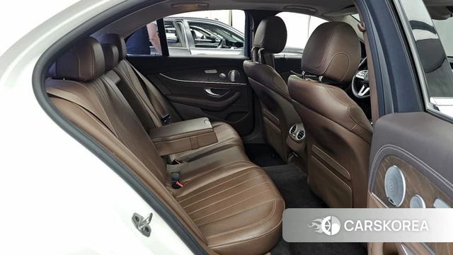 Mercedes-Benz E-Class W213 2019 Белый из Кореи, фото 3