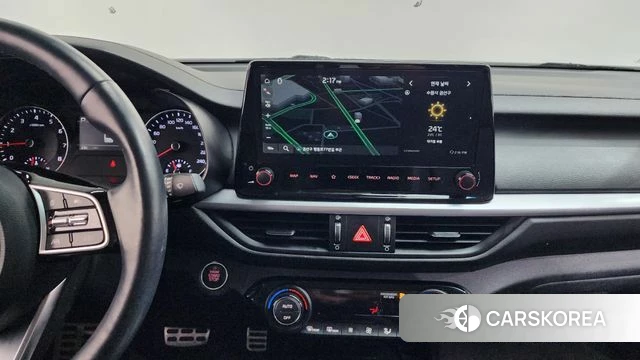 Kia The New K3 2nd generation 2024 Белый из Кореи, фото 3