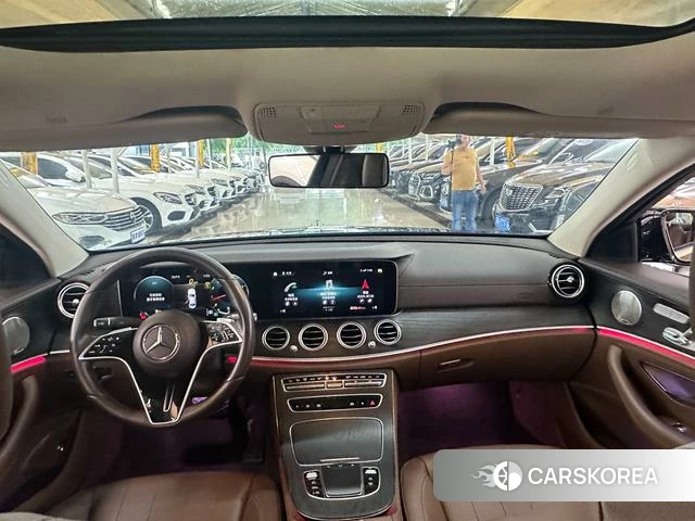 Mercedes-Benz E-class 2022 Черный из Китая, фото 3