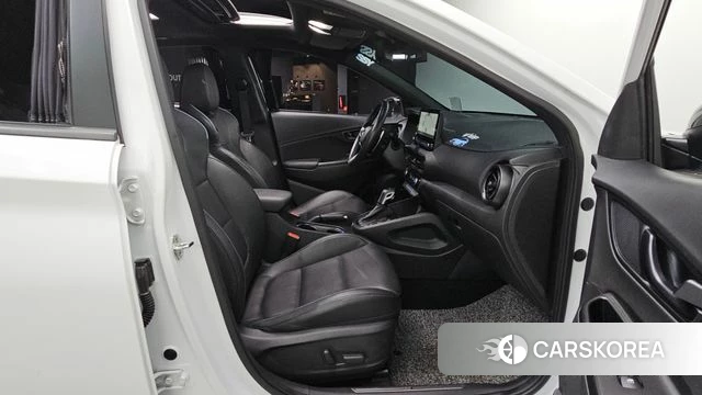 Hyundai The New Kona 2022 Белый из Кореи, фото 3