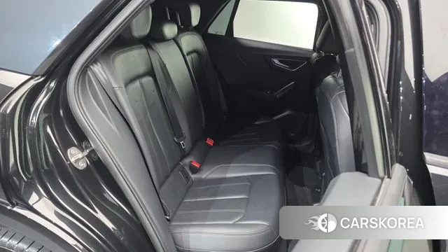 Audi Q2 2023 Черный из Кореи, фото 3